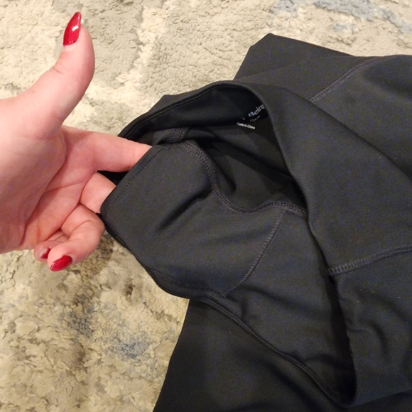 REVOLVE WellBeing + BeingWell FlowWell Sol Stirrup Legging Black Size Small - Picture 5 of 14